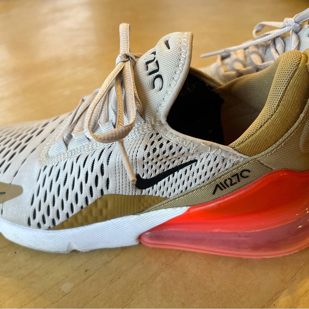 Nike Airmax 270 Women’s 8.5 - Picture 2 of 3